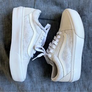 Vans Old Skool Platform Tonal Floral sneakers in off-white Size 7